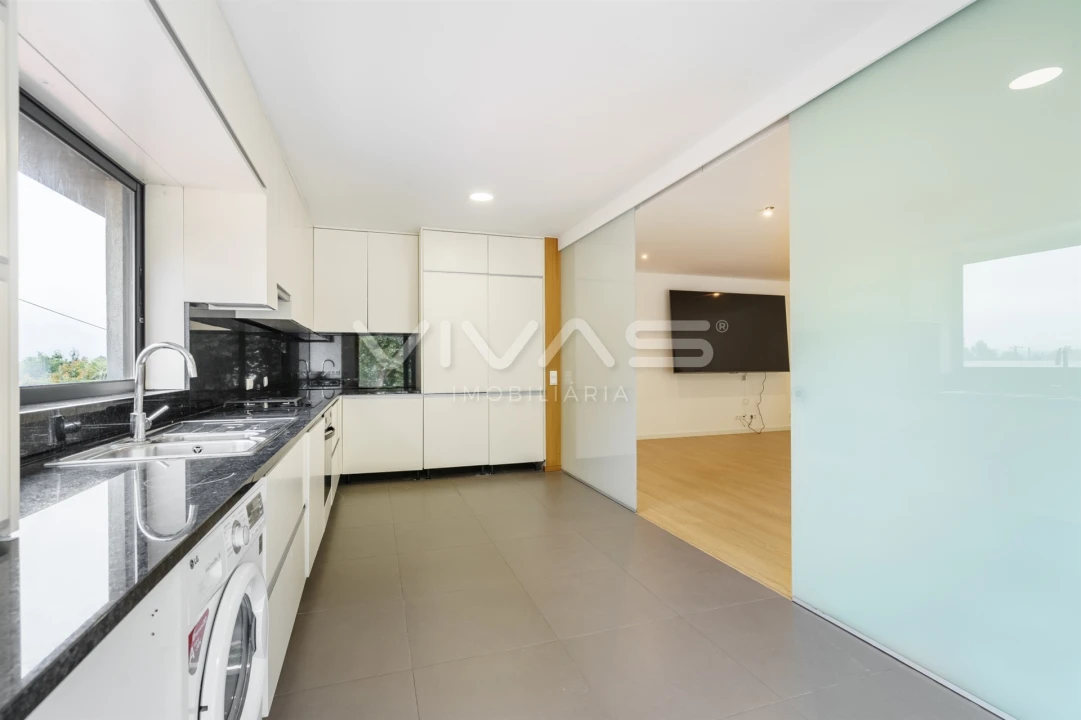 Apartamento T3 para Venda em Soutelo Foto 5