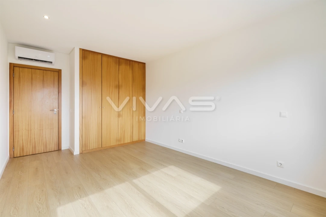 Apartamento T3 para Venda em Soutelo Foto 18
