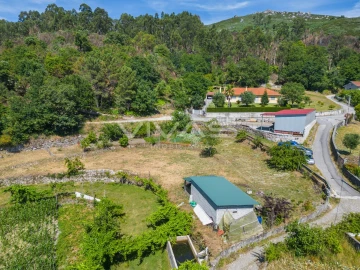 Terreno para Venda em Sande, Vilarinho, Barros e Gomide