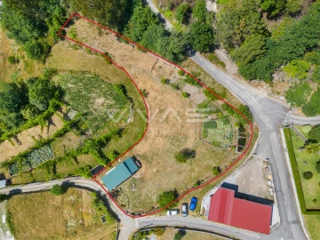 Terreno para Venda em Sande, Vilarinho, Barros e Gomide