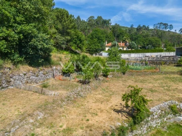 Terreno para Venda em Sande, Vilarinho, Barros e Gomide