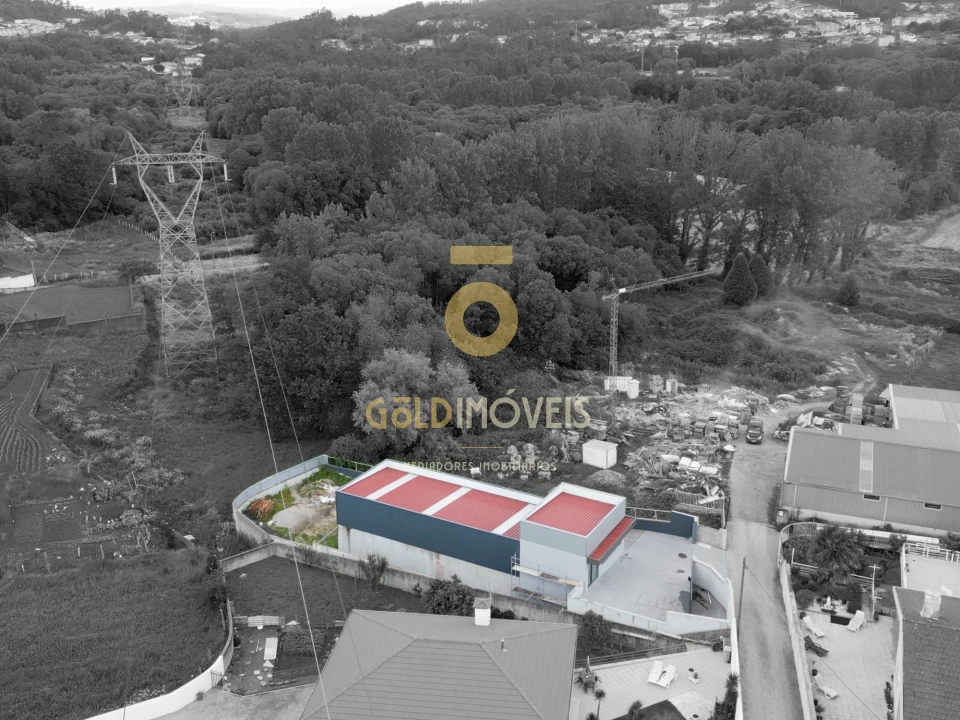 Armazém para Venda em Fiães Foto 6