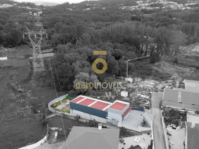 Armazém para Venda em Fiães Foto 6