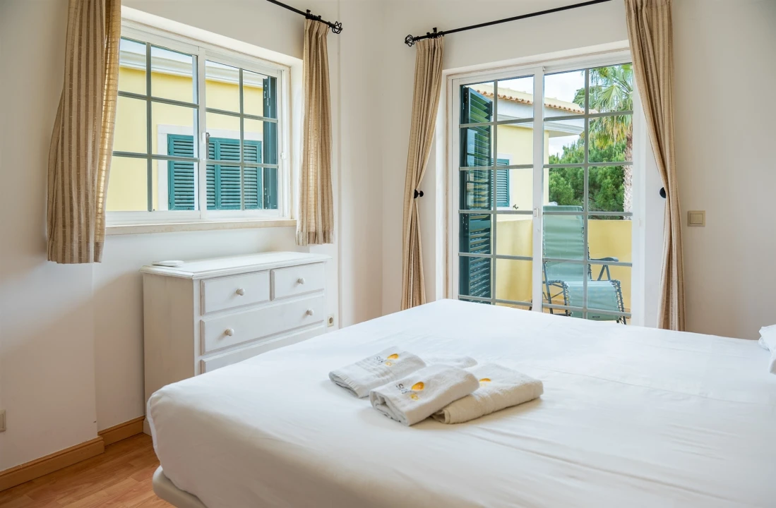 Apartamento T3 para Venda em Quarteira Foto 16