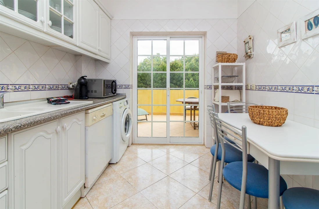 Apartamento T3 para Venda em Quarteira Foto 57