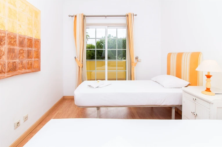 Apartamento T3 para Venda em Quarteira Foto 56
