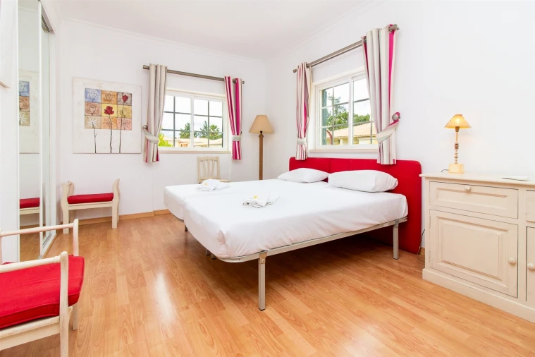 Apartamento T3 para Venda em Quarteira Foto 48