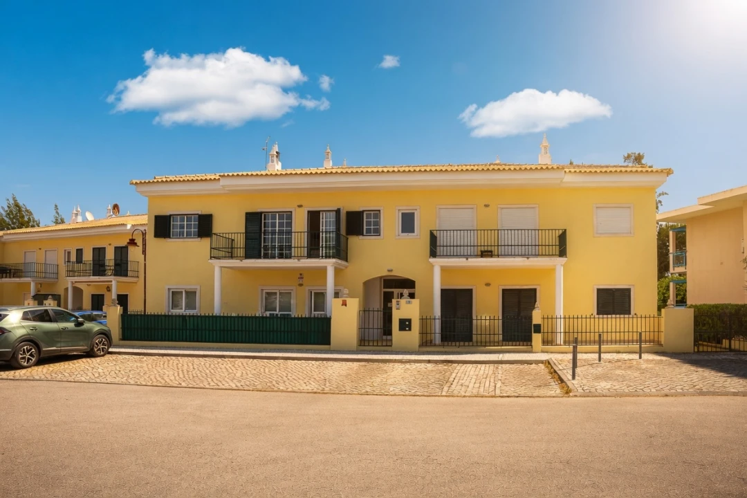 Apartamento T3 para Venda em Quarteira Foto 2
