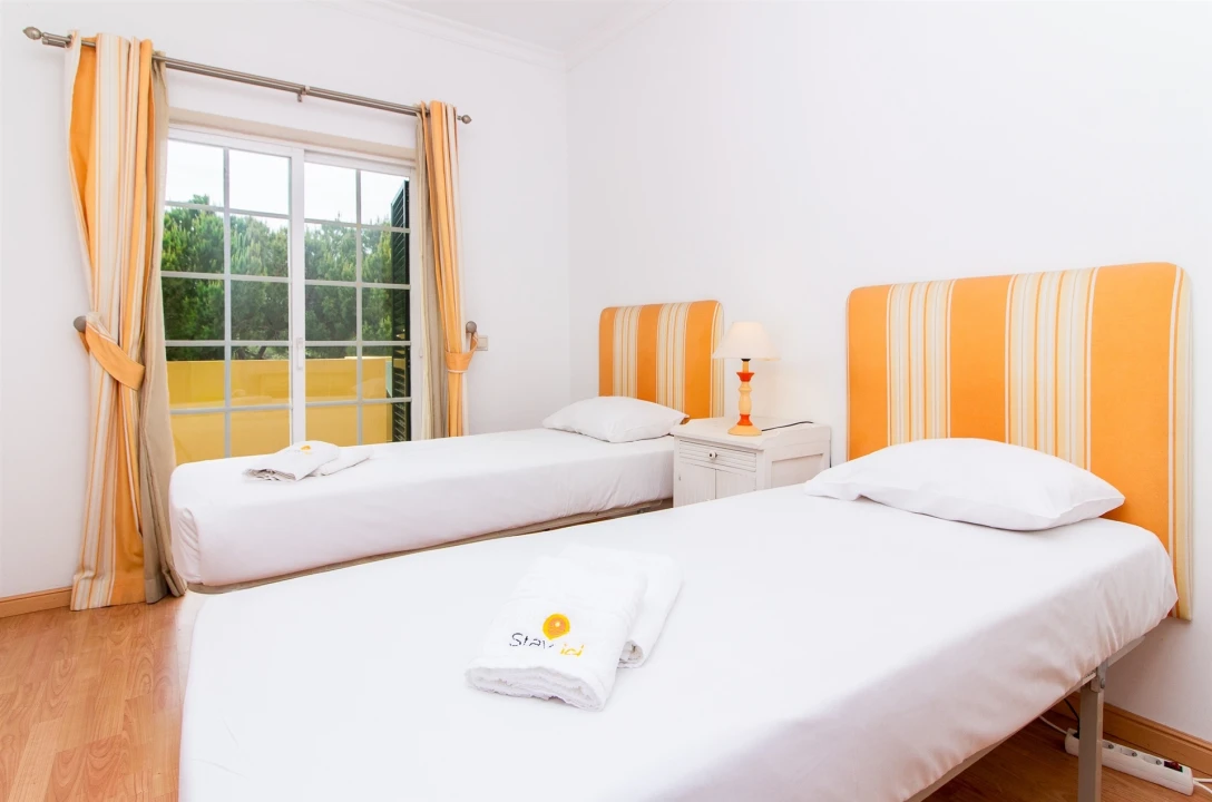 Apartamento T3 para Venda em Quarteira Foto 55