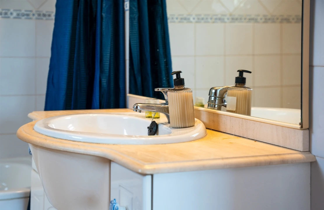 Apartamento T3 para Venda em Quarteira Foto 12