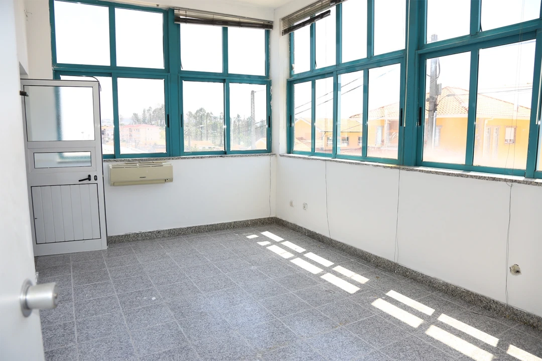 Armazém para Venda em Lustosa e Barrosas (Santo Estêvão) Foto 13