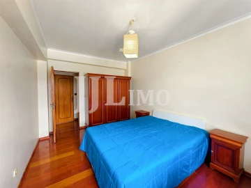 Apartamento T3 para Arrendamento em Marvila