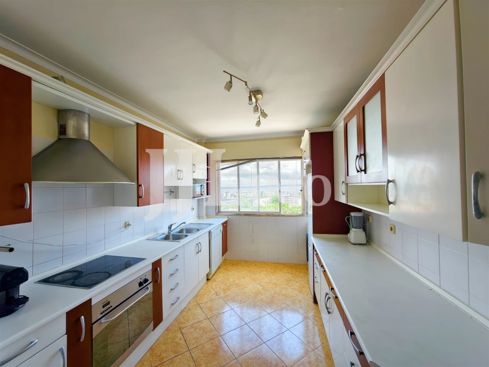 Apartamento T3 para Arrendamento em Marvila Foto 8