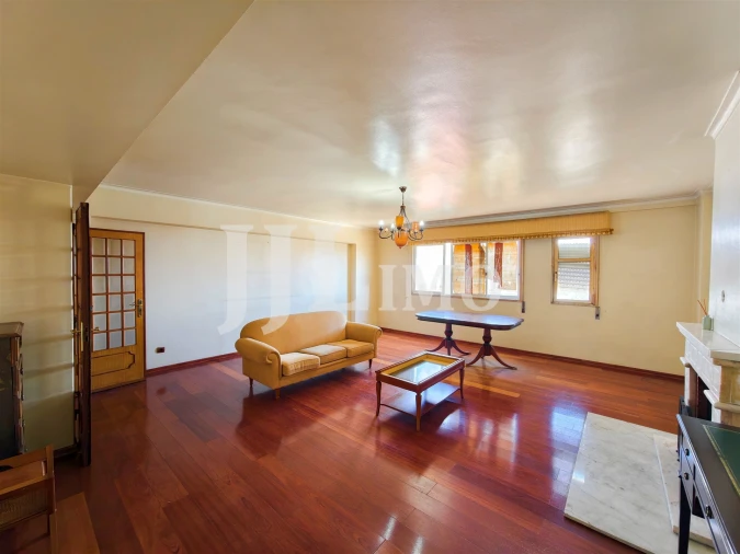 Apartamento T3 para Arrendamento em Marvila Foto 7