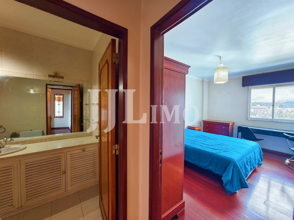 Apartamento T3 para Arrendamento em Marvila Foto 18