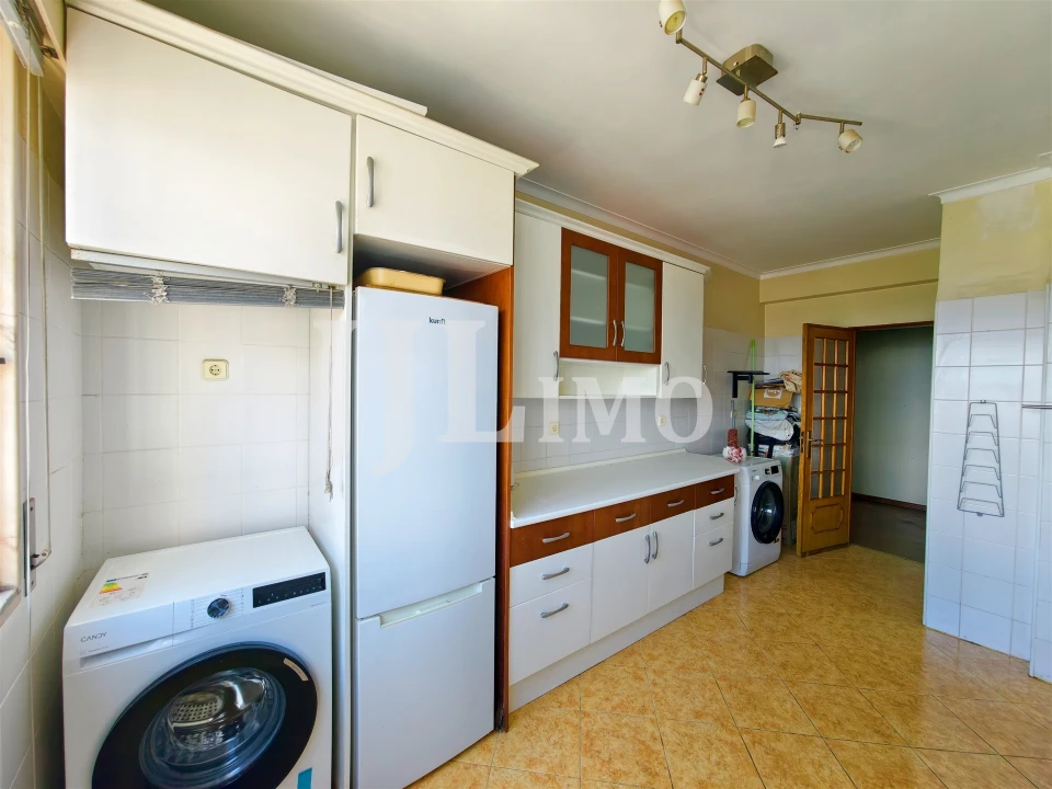 Apartamento T3 para Arrendamento em Marvila Foto 10