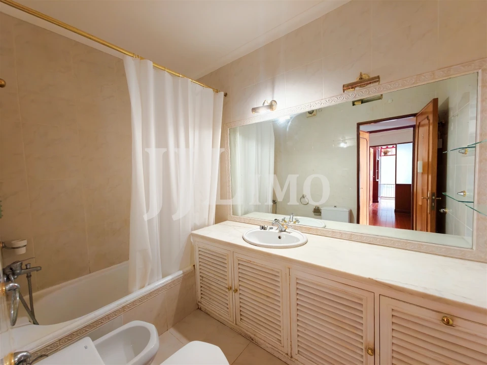 Apartamento T3 para Arrendamento em Marvila Foto 21