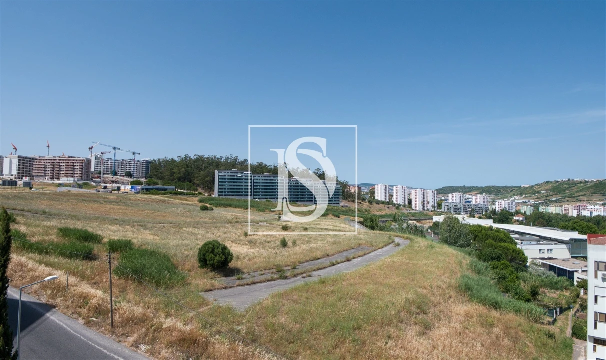 Apartamento T2 para Venda em Póvoa de Santo Adrião e Olival Basto Foto 13