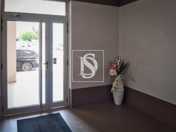 Apartamento T2 para Venda em Póvoa de Santo Adrião e Olival Basto