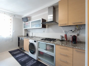 Apartamento T2 para Venda em Póvoa de Santo Adrião e Olival Basto