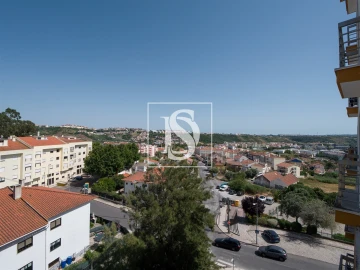Apartamento T2 para Venda em Póvoa de Santo Adrião e Olival Basto
