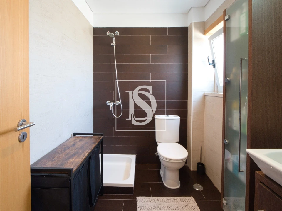 Apartamento T2 para Venda em Póvoa de Santo Adrião e Olival Basto Foto 15