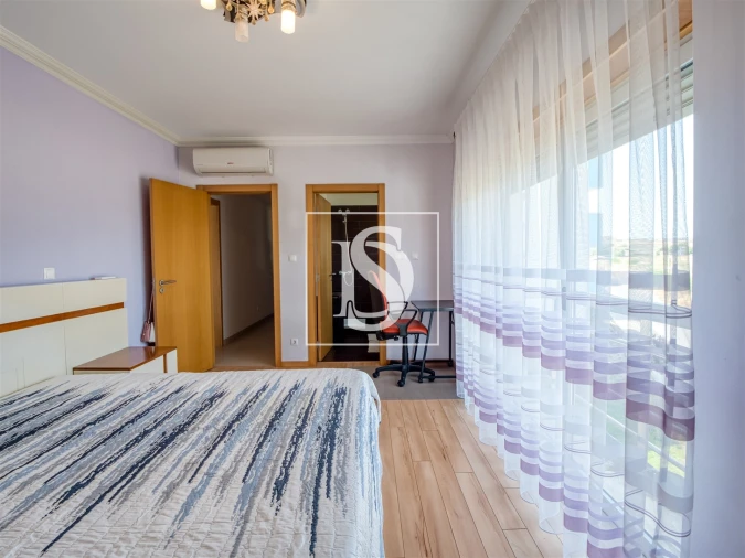 Apartamento T2 para Venda em Póvoa de Santo Adrião e Olival Basto Foto 11