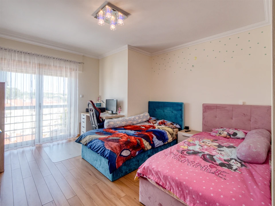 Apartamento T2 para Venda em Póvoa de Santo Adrião e Olival Basto Foto 10