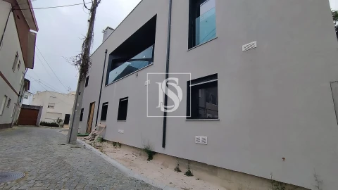 Apartamento T2 para Venda em Esgueira