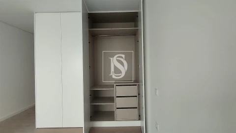 Apartamento T2 para Venda em Esgueira