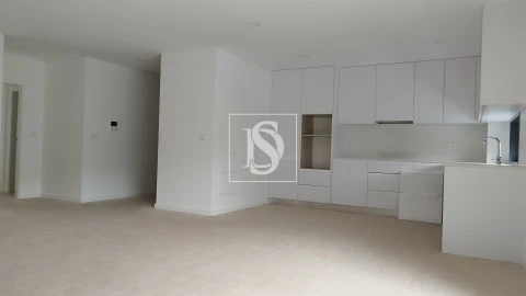 Apartamento T2 para Venda em Esgueira