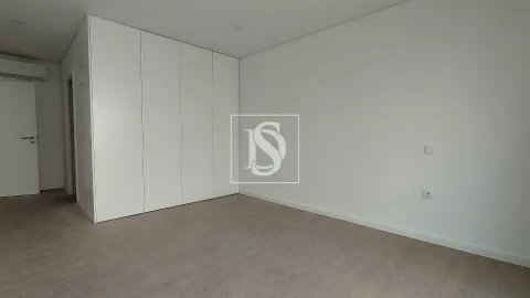Apartamento T2 para Venda em Esgueira
