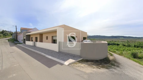 Terreno para Venda em Alqueidão