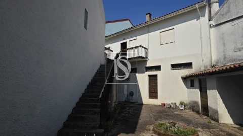 Moradia T3 para Venda em Arcos e Mogofores