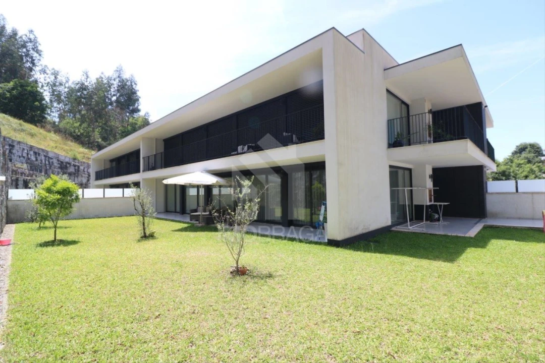 Apartamento T3 para Venda em Nogueira, Fraião e Lamaçães Foto 5