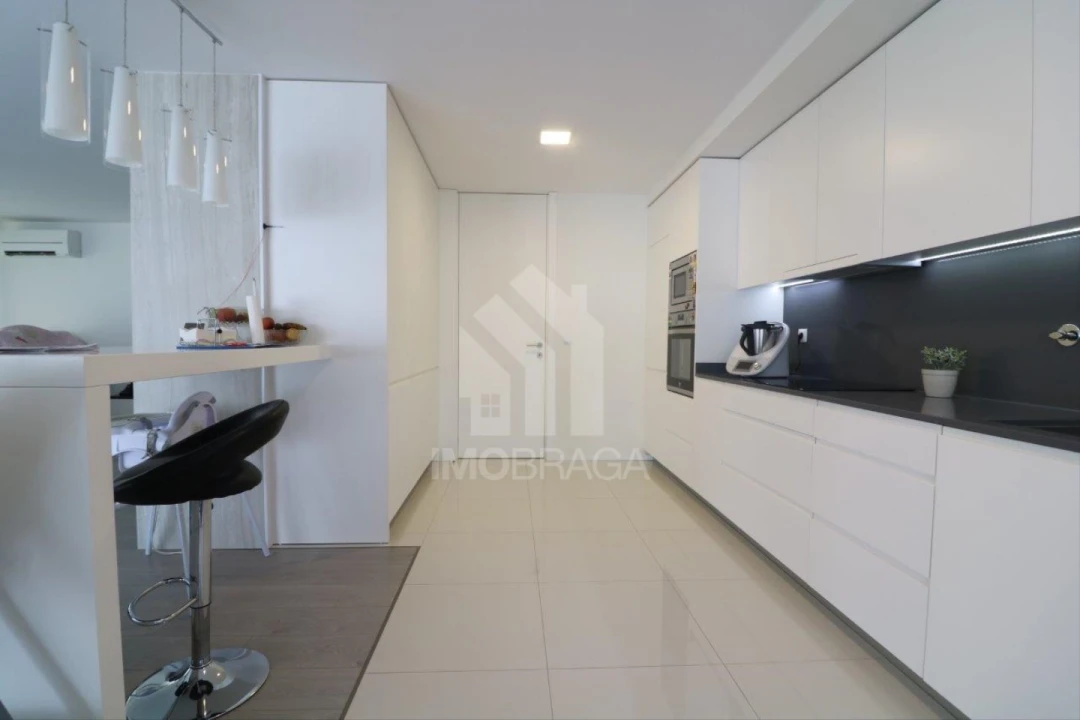 Apartamento T3 para Venda em Nogueira, Fraião e Lamaçães Foto 17