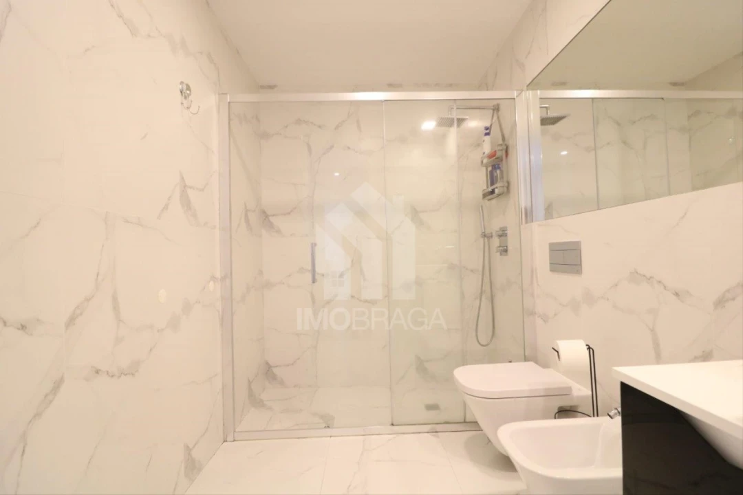 Apartamento T3 para Venda em Nogueira, Fraião e Lamaçães Foto 30