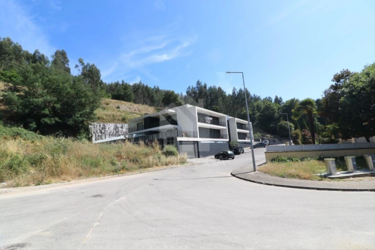 Apartamento T3 para Venda em Nogueira, Fraião e Lamaçães Foto 51