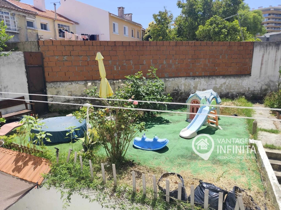 Apartamento T2 para Venda em Almada, Cova da Piedade, Pragal e Cacilhas Foto 1