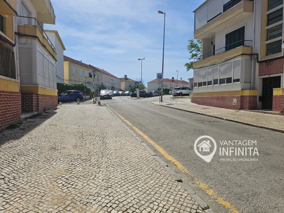 Apartamento T2 para Venda em Almada, Cova da Piedade, Pragal e Cacilhas Foto 4