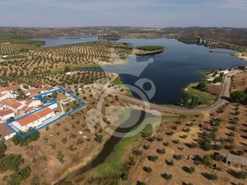 Quinta T3 para Venda em Portel
