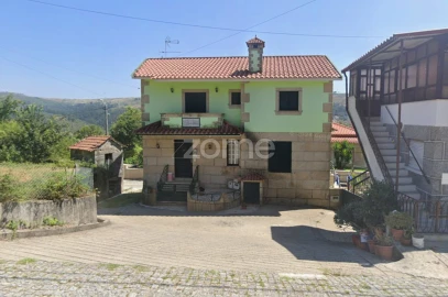 Moradia T5 para Venda em Moreira do Rei e Várzea Cova