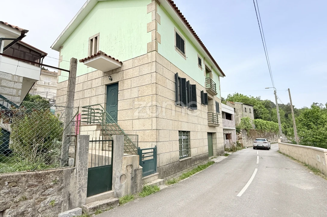 Moradia T5 para Venda em Moreira do Rei e Várzea Cova Foto 3