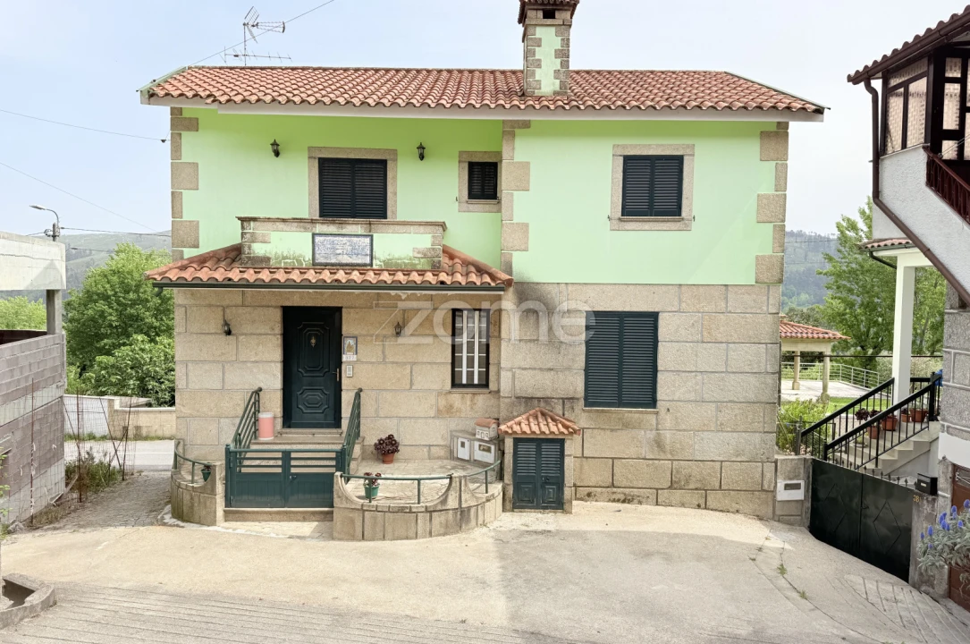 Moradia T5 para Venda em Moreira do Rei e Várzea Cova Foto 2