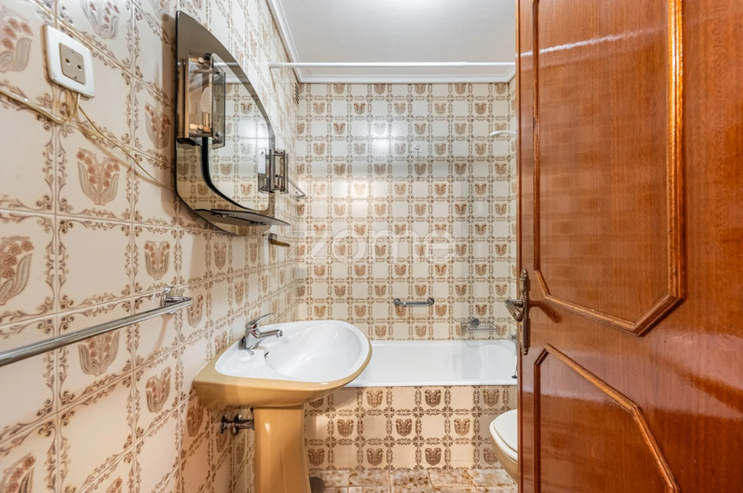 Apartamento T2 para Venda em Cedofeita, Santo Ildefonso, Sé, Miragaia, São Nicolau e Vitória Foto 23