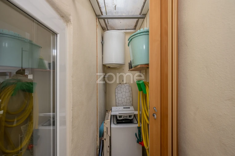 Moradia T1 para Venda em Santa Marinha e São Pedro da Afurada Foto 9