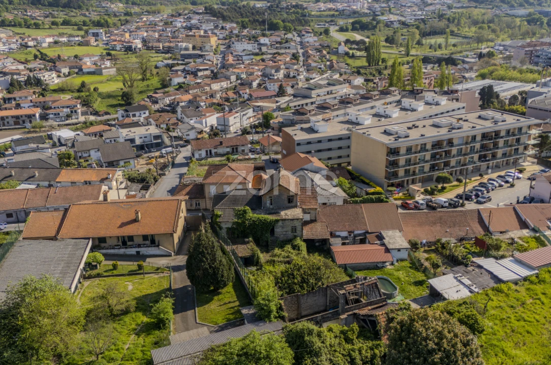 Moradia T4 para Venda em Selho (São Jorge) Foto 19