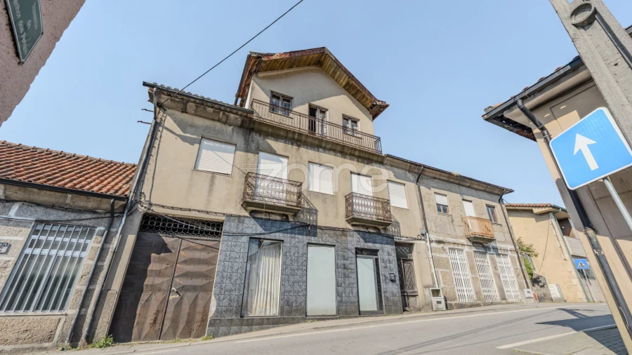 Moradia T4 para Venda em Selho (São Jorge)