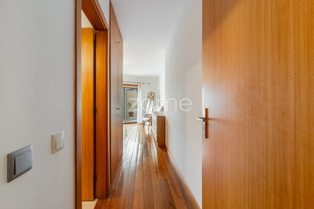 Apartamento T3 para Arrendamento em São Mamede de Infesta e Senhora da Hora Foto 18