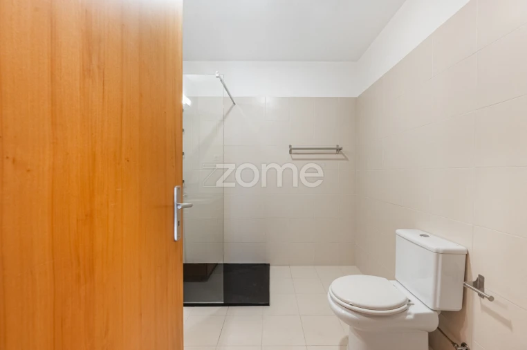 Apartamento T3 para Arrendamento em São Mamede de Infesta e Senhora da Hora Foto 15